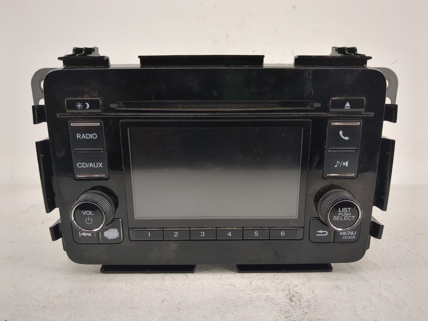 2016 Honda Hr-V Radio AM FM Cd Player Receiver Replacement P/N:39100-T7W-A710-M1 Fits OEM Used Auto Parts - Oemusedautoparts