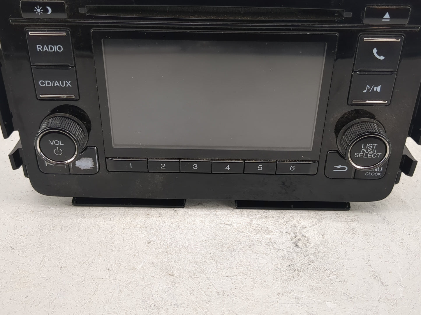 2016 Honda Hr-V Radio AM FM Cd Player Receiver Replacement P/N:39100-T7W-A710-M1 Fits OEM Used Auto Parts - Oemusedautoparts