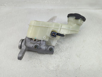 compare product 2016-2022 Honda Hr-v Brake Master Cylinder 1290540