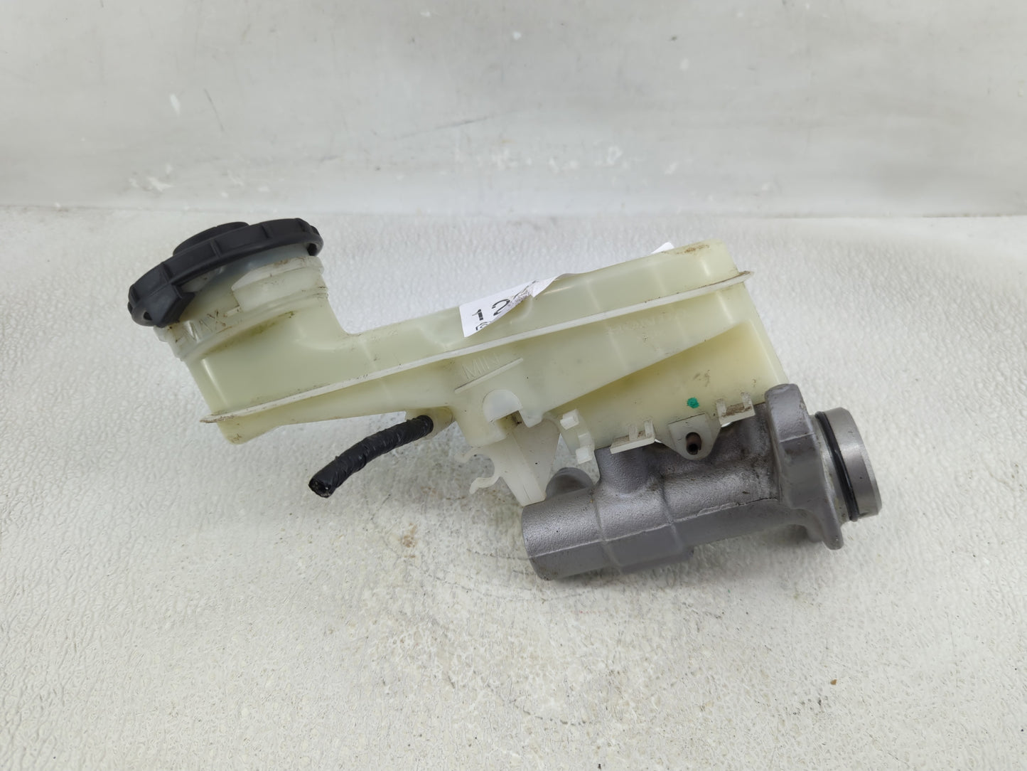 2016-2022 Honda Hr-v Brake Master Cylinder 1290540 - Oemusedautoparts1.com