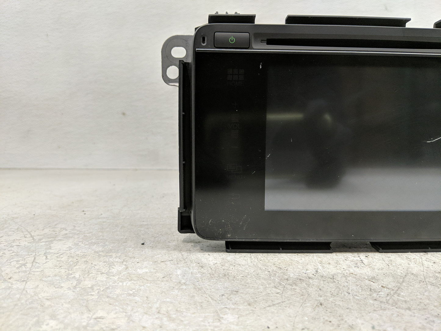 2016 Honda Hr-V Radio AM FM Cd Player Receiver Replacement P/N:39100-T7W-A014-M1 Fits OEM Used Auto Parts - Oemusedautoparts