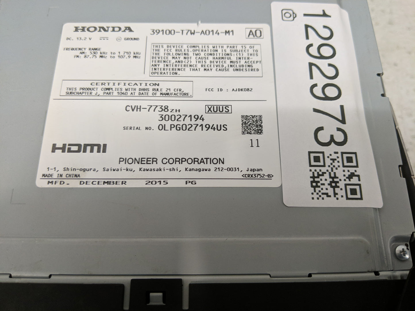 2016 Honda Hr-V Radio AM FM Cd Player Receiver Replacement P/N:39100-T7W-A014-M1 Fits OEM Used Auto Parts - Oemusedautoparts