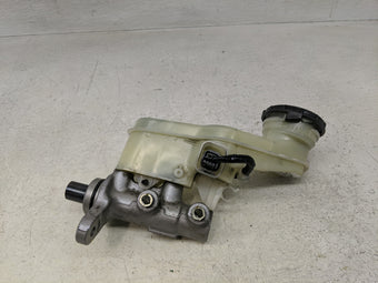 compare product 2016-2022 Honda Hr-v Brake Master Cylinder 1300380