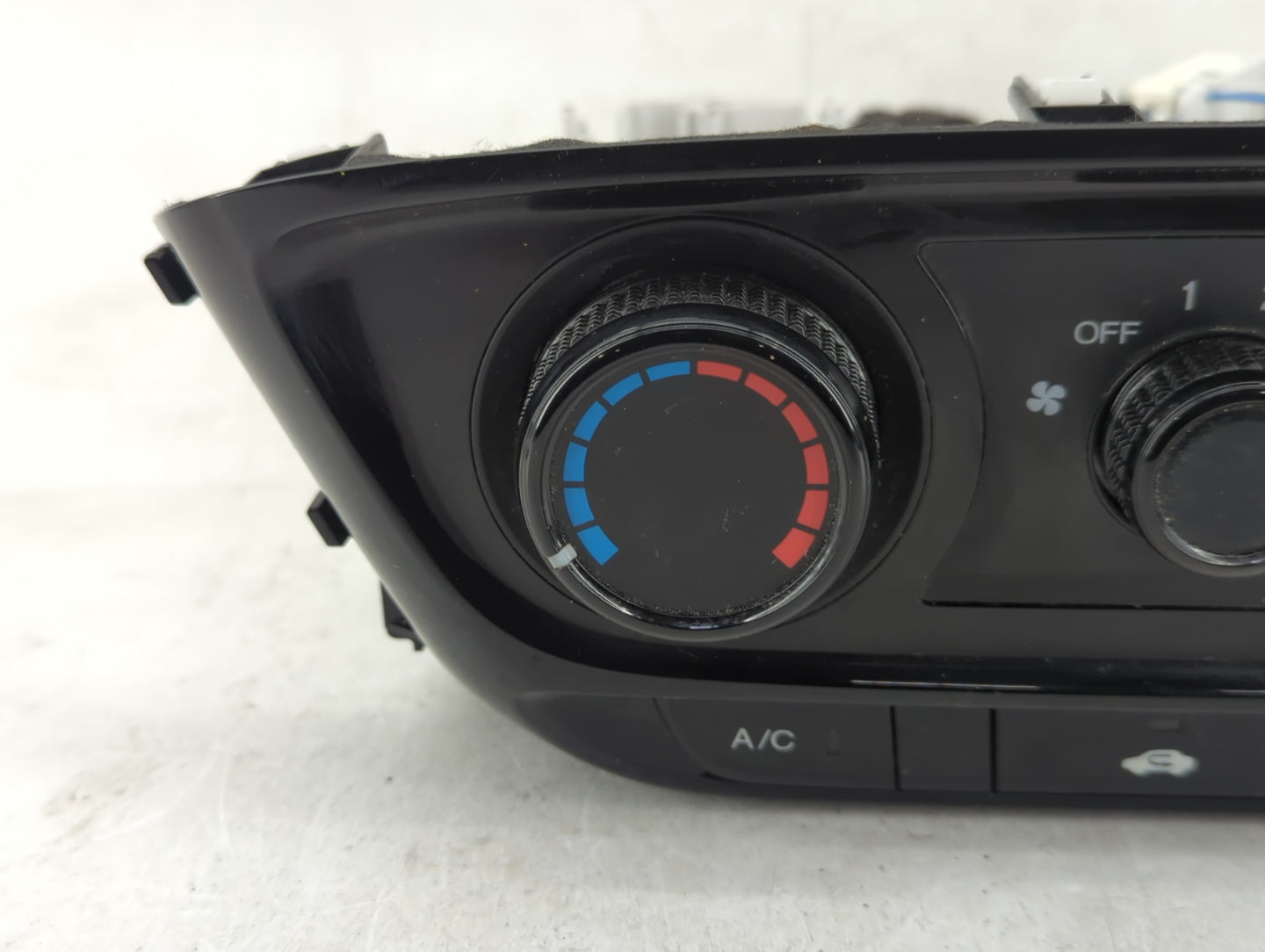 2016-2022 Honda Hr-V Climate Control Module Temperature AC/Heater Replacement P/N:L5609-40-01 Fits OEM Used Auto Parts - Oem