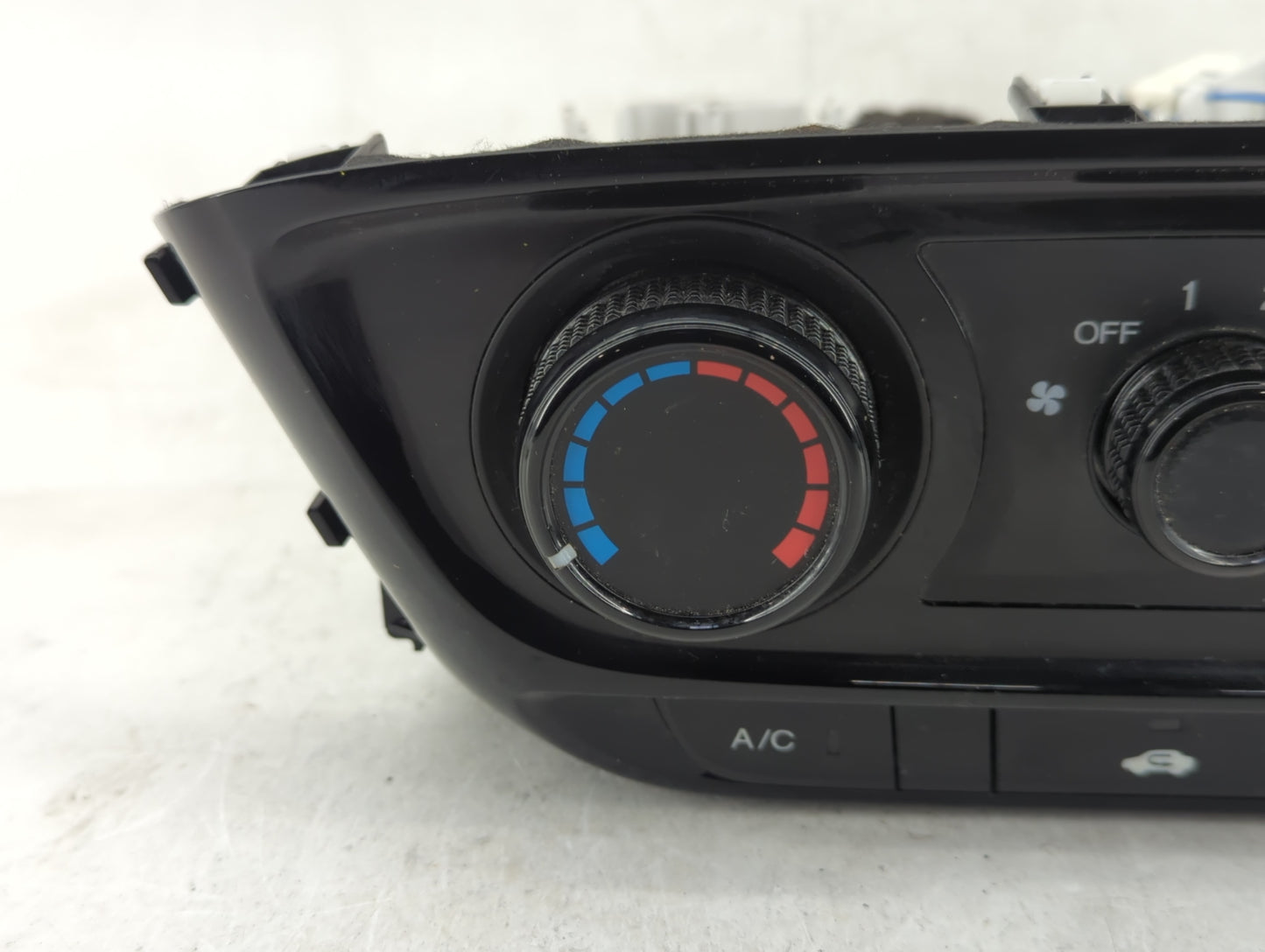 2016-2022 Honda Hr-V Climate Control Module Temperature AC/Heater Replacement P/N:L5609-40-01 Fits OEM Used Auto Parts - Oem