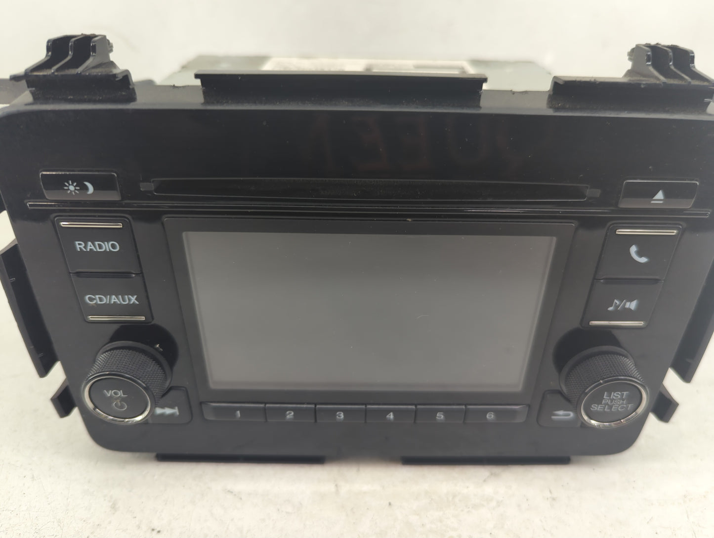 2016 Honda Hr-V Radio AM FM Cd Player Receiver Replacement P/N:39100-T7W-A710-M1 Fits OEM Used Auto Parts - Oemusedautoparts