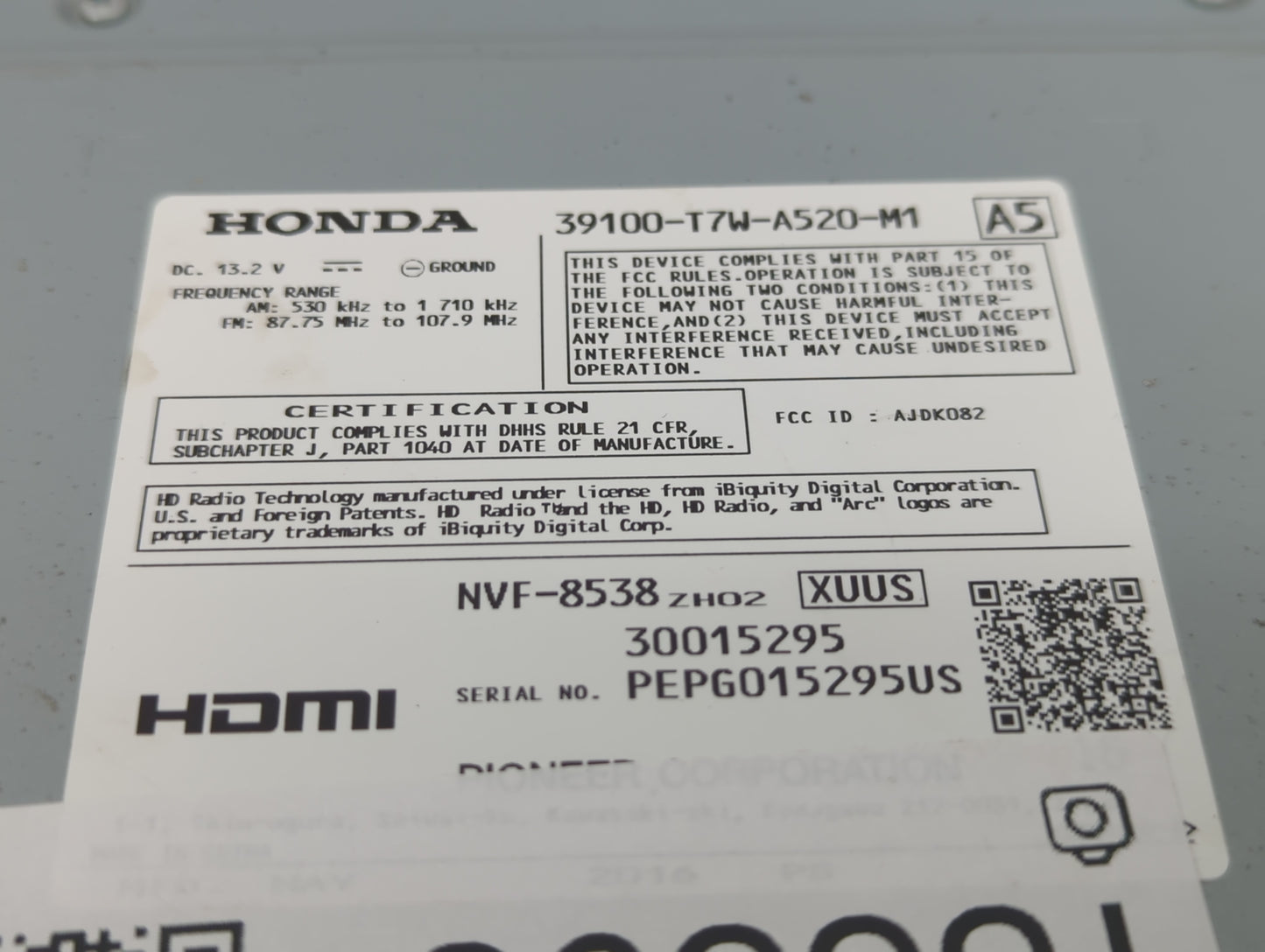 2016 Honda Hr-V Radio AM FM Cd Player Receiver Replacement P/N:39100-T7W-A520-M1 Fits OEM Used Auto Parts - Oemusedautoparts