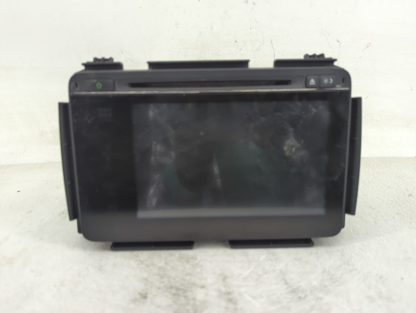 2016 Honda Hr-V Radio AM FM Cd Player Receiver Replacement P/N:39100-T7W-A520-M1 Fits OEM Used Auto Parts - Oemusedautoparts