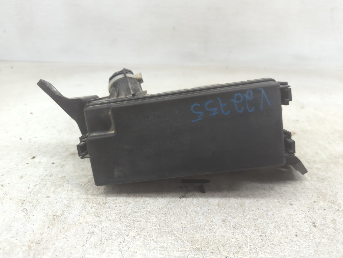 2016-2018 Honda Hr-V Fusebox Fuse Box Panel Relay Module P/N:32120-T7S-A11 Fits Fits 2016 2017 2018 OEM Used Auto Parts - Oe