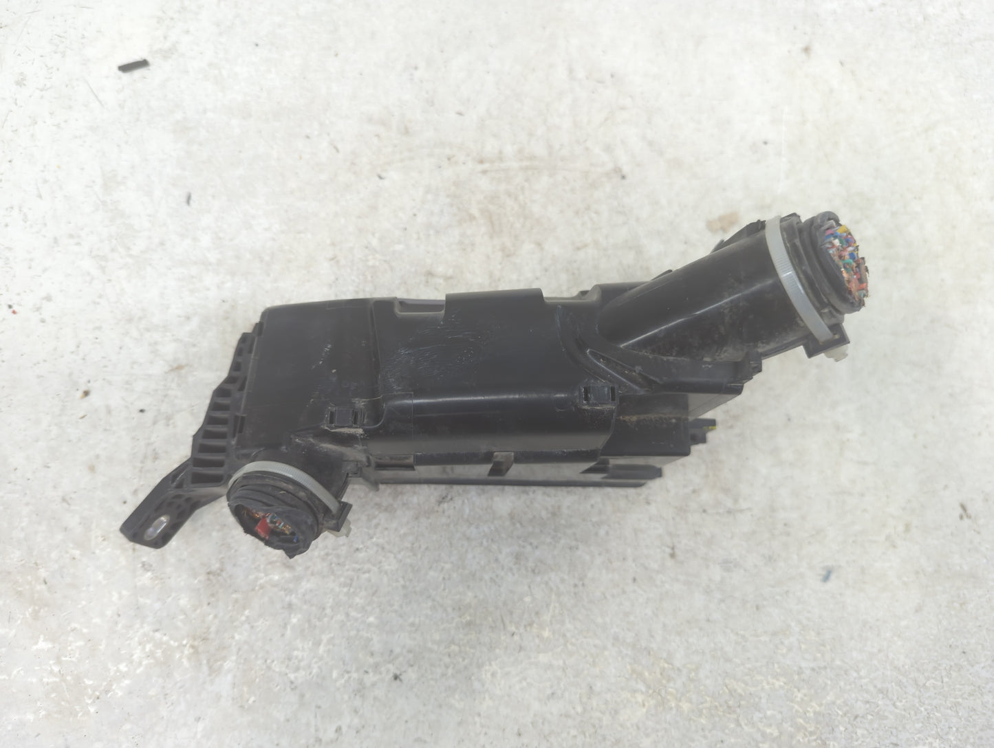 2016-2018 Honda Hr-V Fusebox Fuse Box Panel Relay Module P/N:32120-T7S-A11 Fits Fits 2016 2017 2018 OEM Used Auto Parts - Oe
