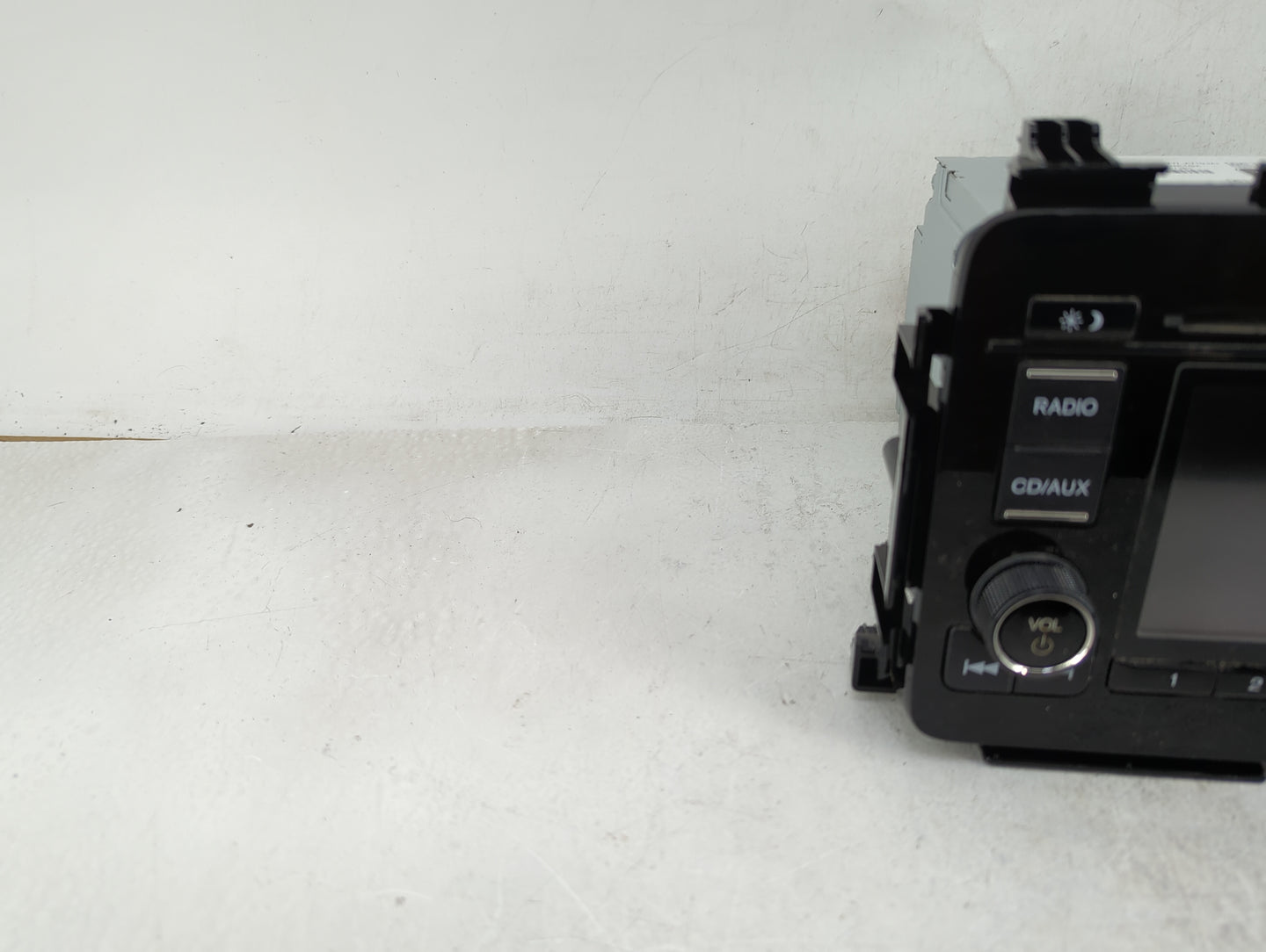 2016 Honda Hr-V Radio AM FM Cd Player Receiver Replacement P/N:39100-T7W-A710-M1 Fits OEM Used Auto Parts - Oemusedautoparts