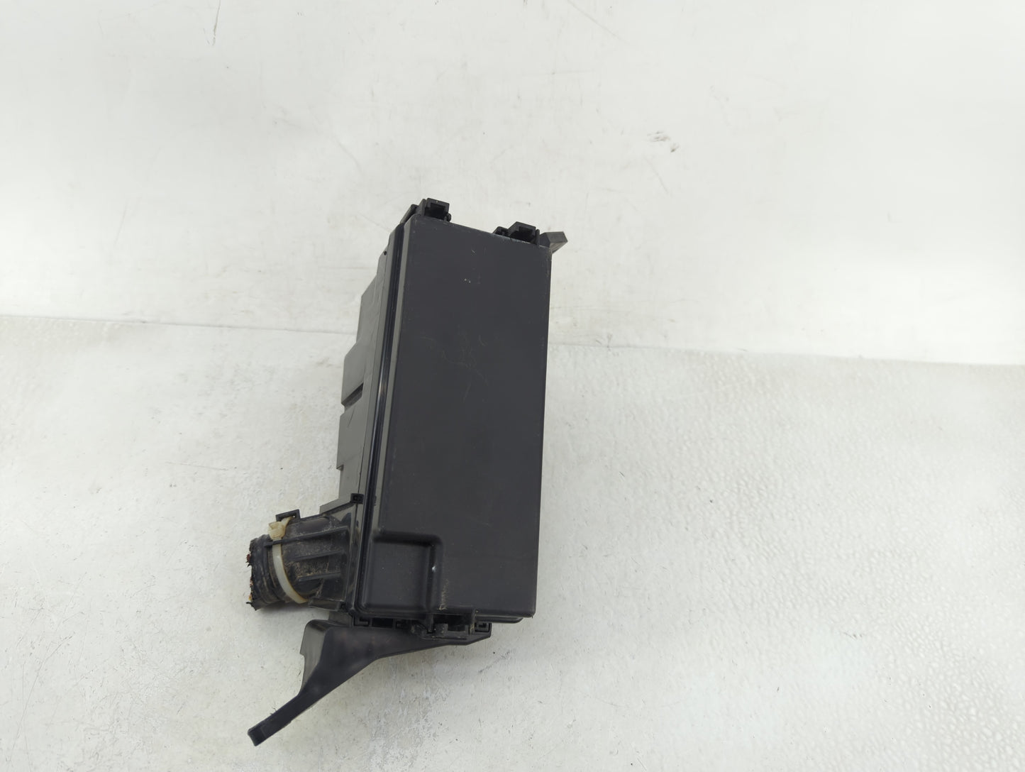 2016-2018 Honda Hr-V Fusebox Fuse Box Panel Relay Module Fits Fits 2016 2017 2018 OEM Used Auto Parts - Oemusedautoparts1.co