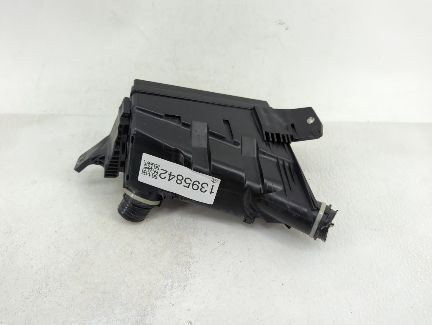 2016-2018 Honda Hr-V Fusebox Fuse Box Panel Relay Module Fits Fits 2016 2017 2018 OEM Used Auto Parts - Oemusedautoparts1.co