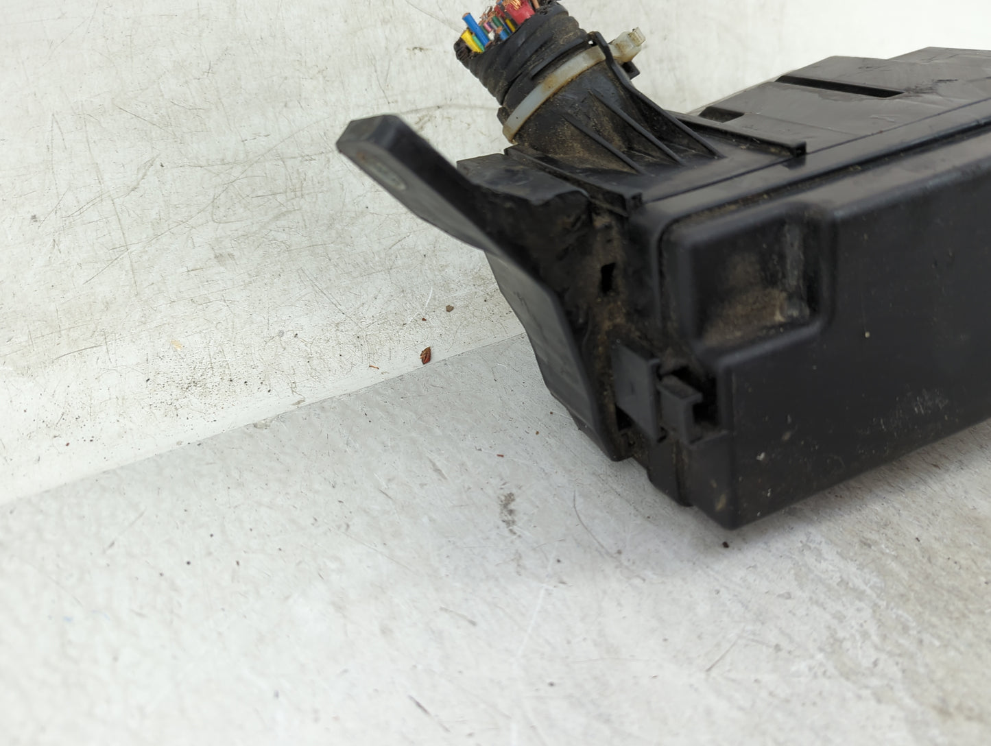 2016-2018 Honda Hr-V Fusebox Fuse Box Panel Relay Module P/N:32120-T7S-A11 Fits Fits 2016 2017 2018 OEM Used Auto Parts - Oe