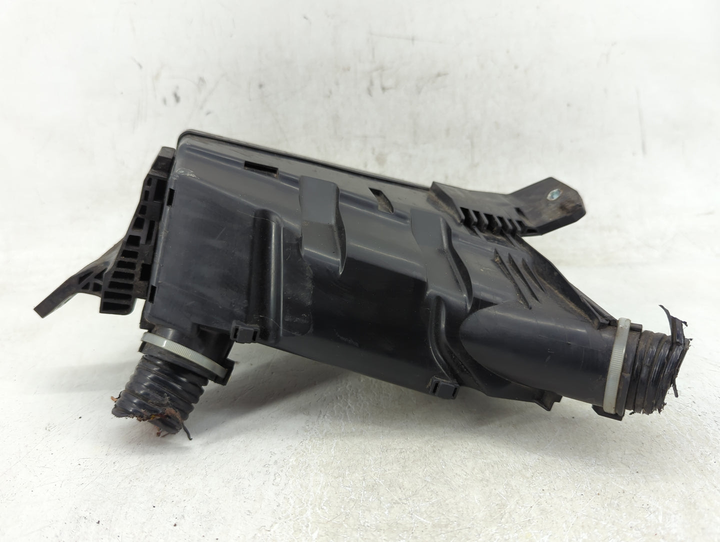 2016-2018 Honda Hr-V Fusebox Fuse Box Panel Relay Module Fits Fits 2016 2017 2018 OEM Used Auto Parts - Oemusedautoparts1.co