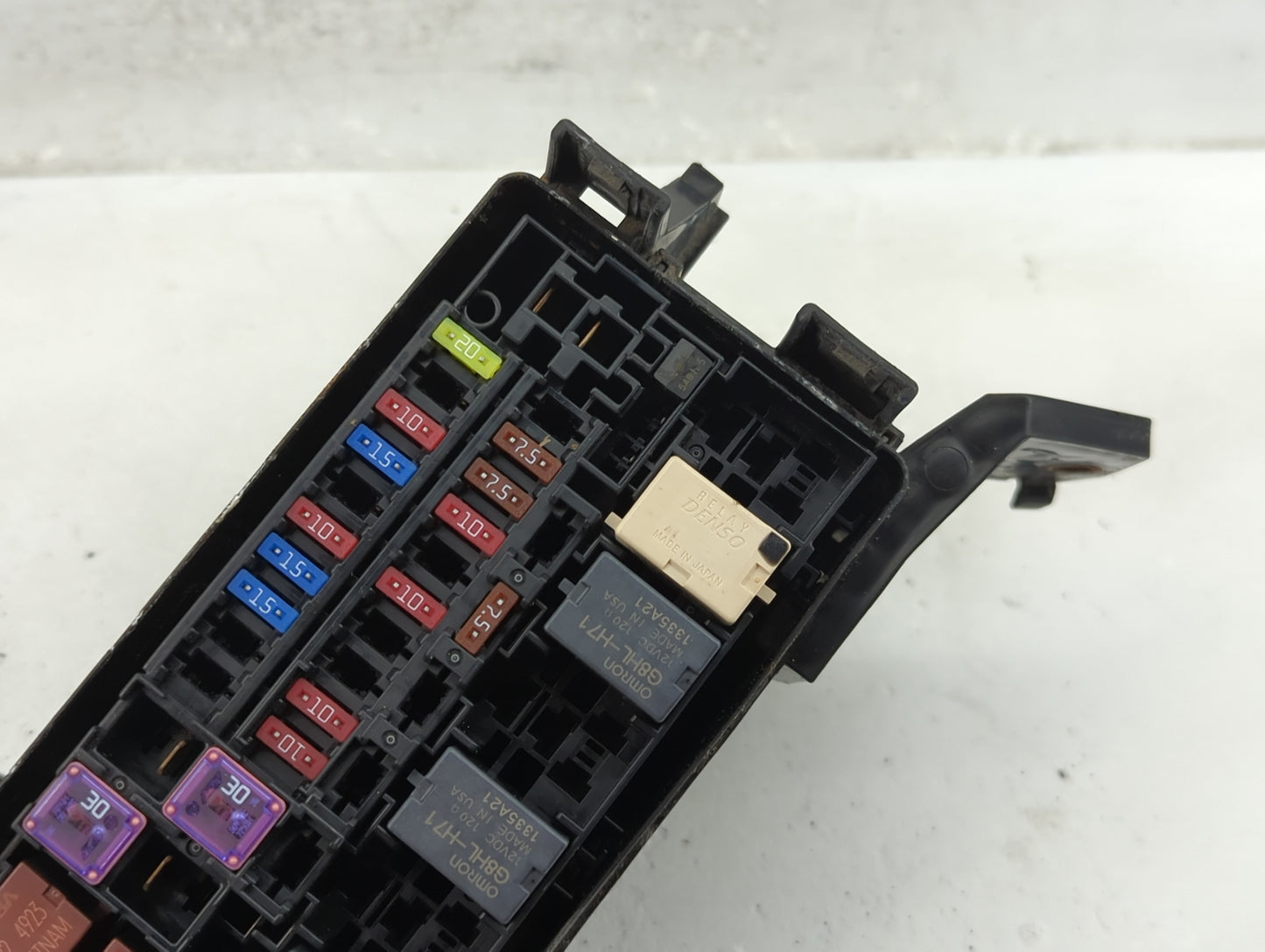 2016-2018 Honda Hr-V Fusebox Fuse Box Panel Relay Module Fits Fits 2016 2017 2018 OEM Used Auto Parts - Oemusedautoparts1.co