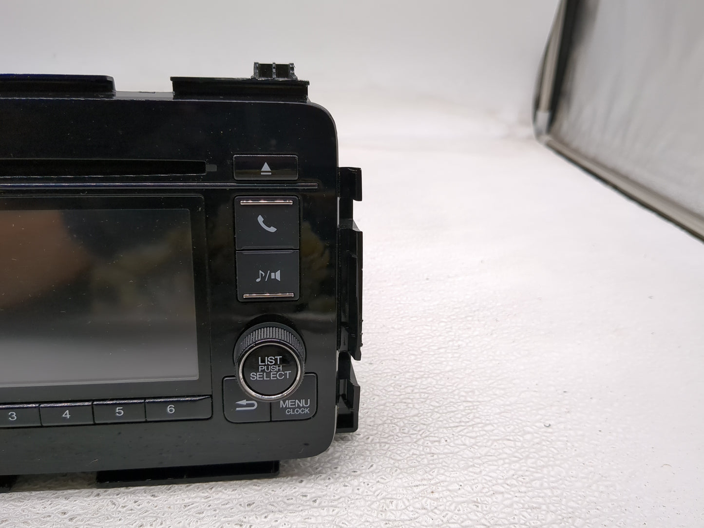 2016 Honda Hr-V Radio AM FM Cd Player Receiver Replacement P/N:39100-T7W-A710-M1 Fits OEM Used Auto Parts - Oemusedautoparts
