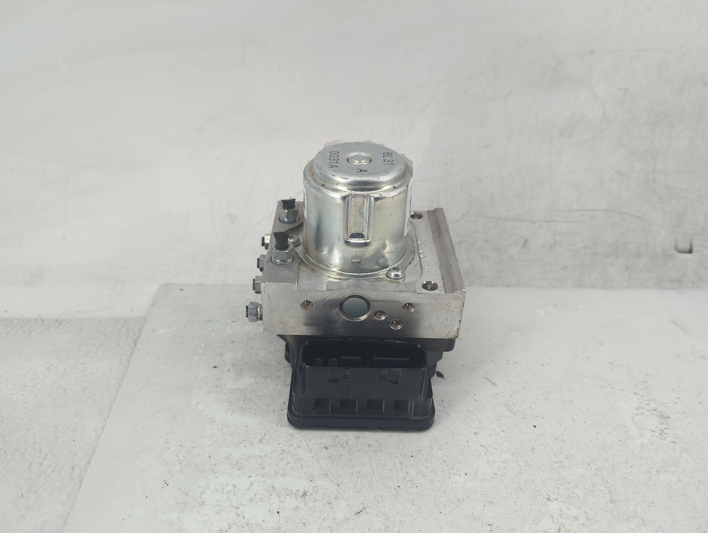 2016-2018 Honda Hr-V ABS Pump Control Module Replacement Fits Fits 2016 2017 2018 OEM Used Auto Parts - Oemusedautoparts1.co