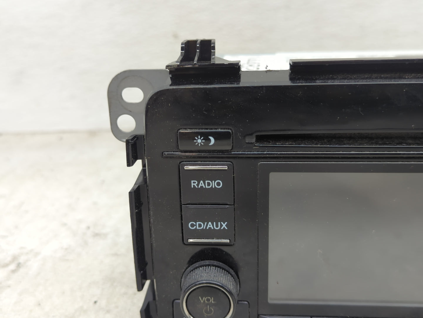 2016 Honda Hr-V Radio AM FM Cd Player Receiver Replacement P/N:39100-T7W-A710-M1 CV-VH04E1GX Fits OEM Used Auto Parts - Oemu