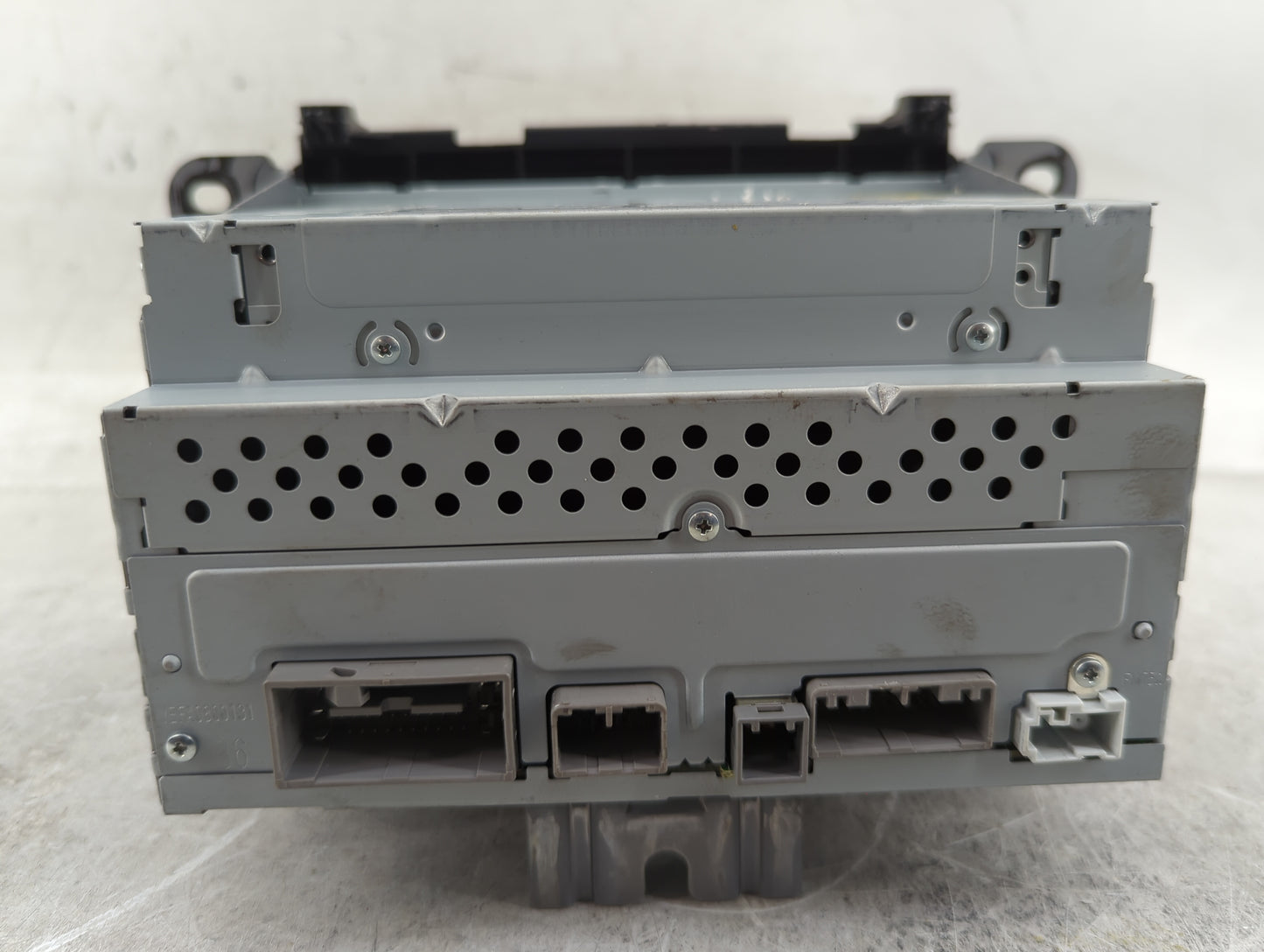 2016 Honda Hr-V Radio AM FM Cd Player Receiver Replacement P/N:39100-T7W-A710-M1 Fits OEM Used Auto Parts - Oemusedautoparts