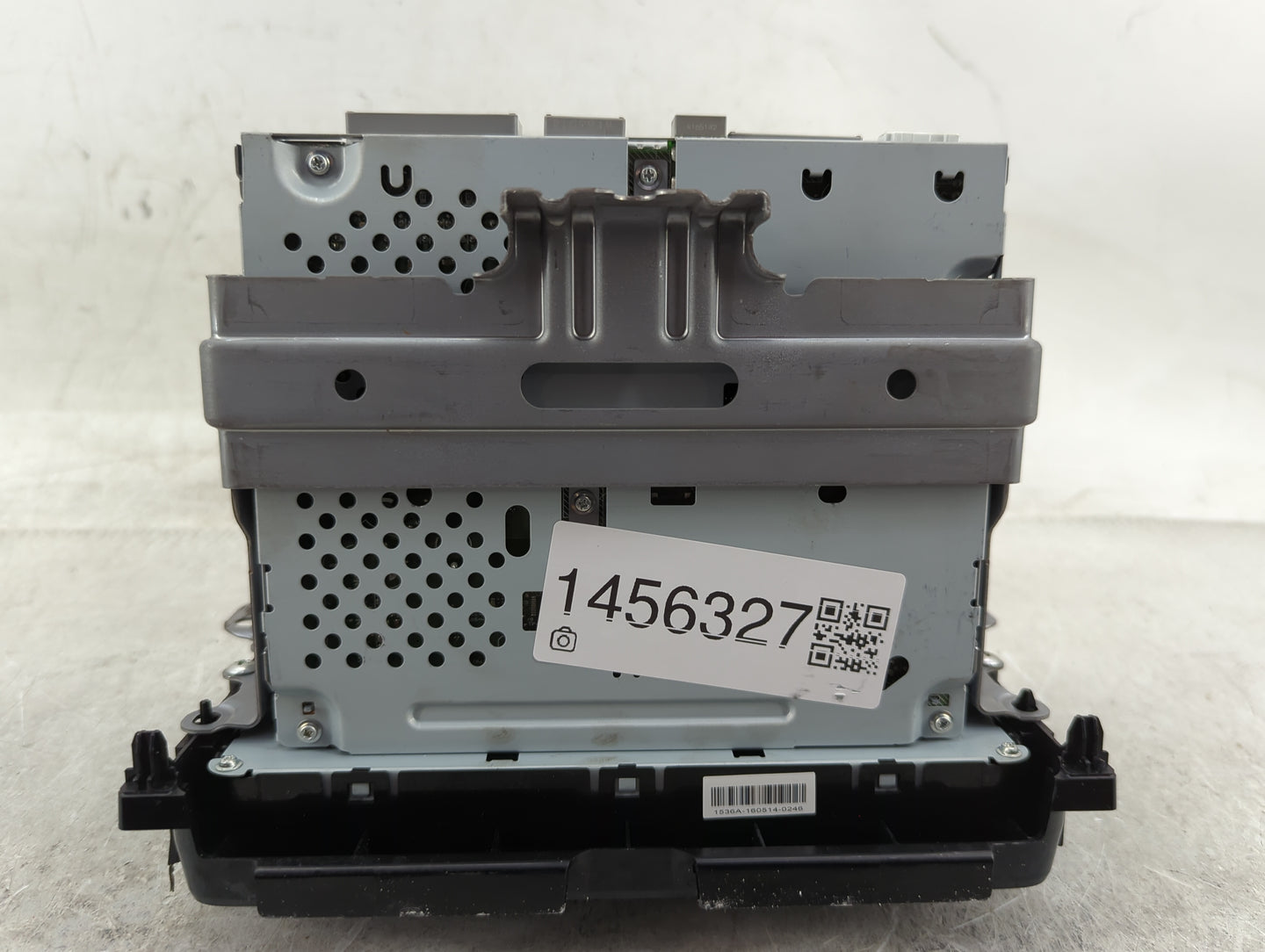 2016 Honda Hr-V Radio AM FM Cd Player Receiver Replacement P/N:39100-T7W-A710-M1 Fits OEM Used Auto Parts - Oemusedautoparts