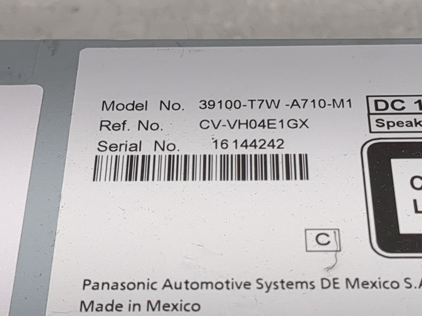 2016 Honda Hr-V Radio AM FM Cd Player Receiver Replacement P/N:39100-T7W-A710-M1 CV-VH04E1GX Fits OEM Used Auto Parts - Oemu