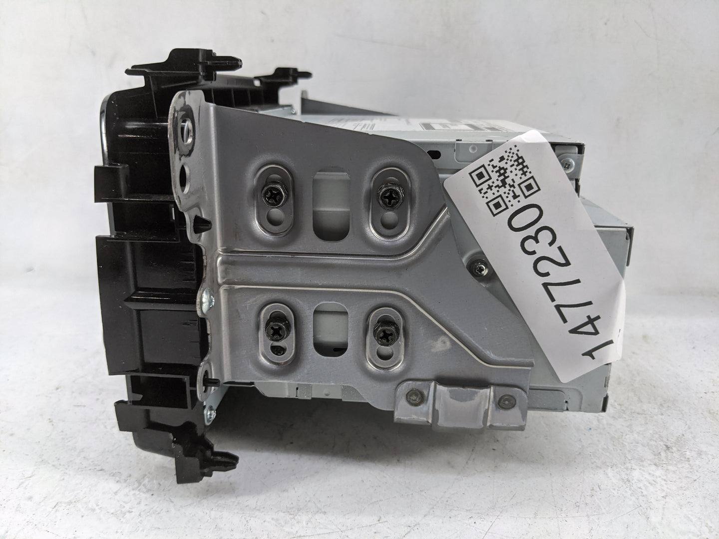 2016 Honda Hr-V Radio AM FM Cd Player Receiver Replacement P/N:39100-T7W-A710-M1 CV-VH04E1GX Fits OEM Used Auto Parts - Oemu