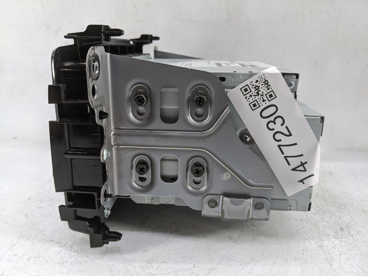 2016 Honda Hr-V Radio AM FM Cd Player Receiver Replacement P/N:39100-T7W-A710-M1 CV-VH04E1GX Fits OEM Used Auto Parts - Oemu