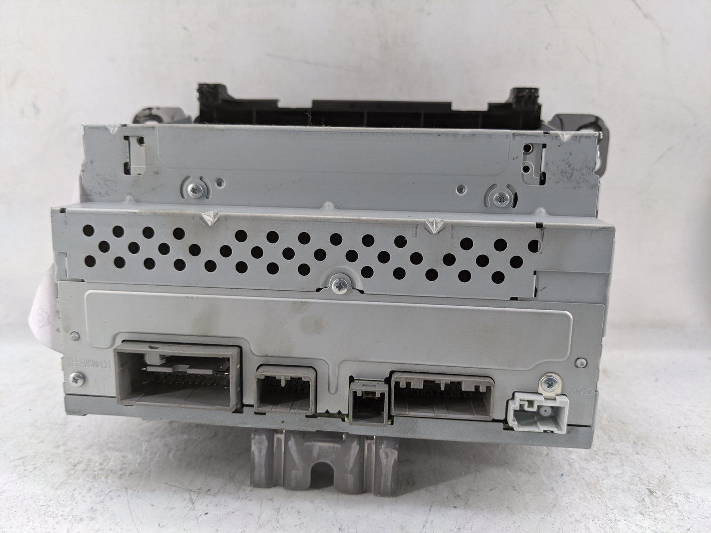 2016 Honda Hr-V Radio AM FM Cd Player Receiver Replacement P/N:39100-T7W-A710-M1 CV-VH04E1GX Fits OEM Used Auto Parts - Oemu