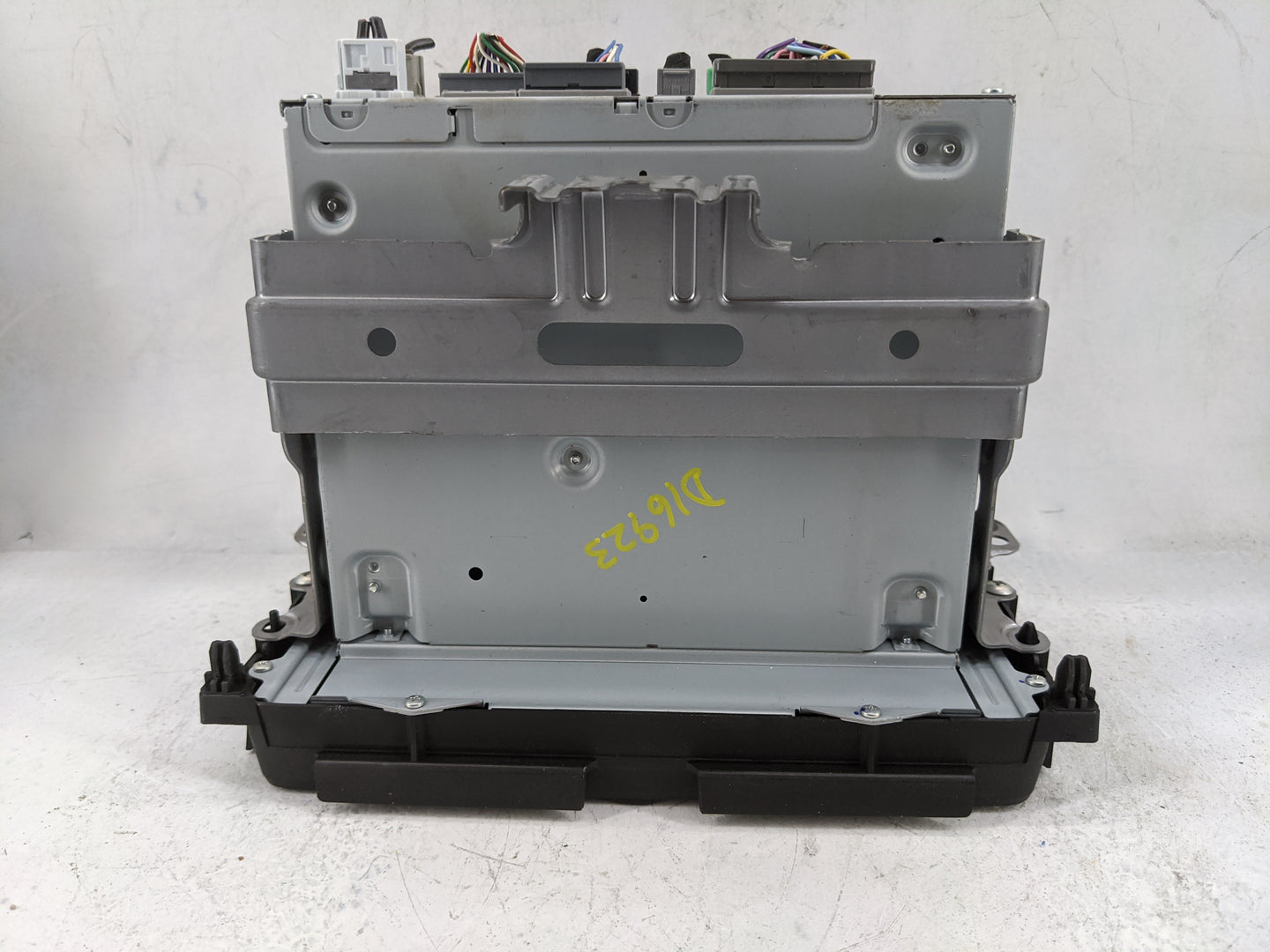 2016 Honda Hr-v Information Display Screen 1477245 - Oemusedautoparts1.com