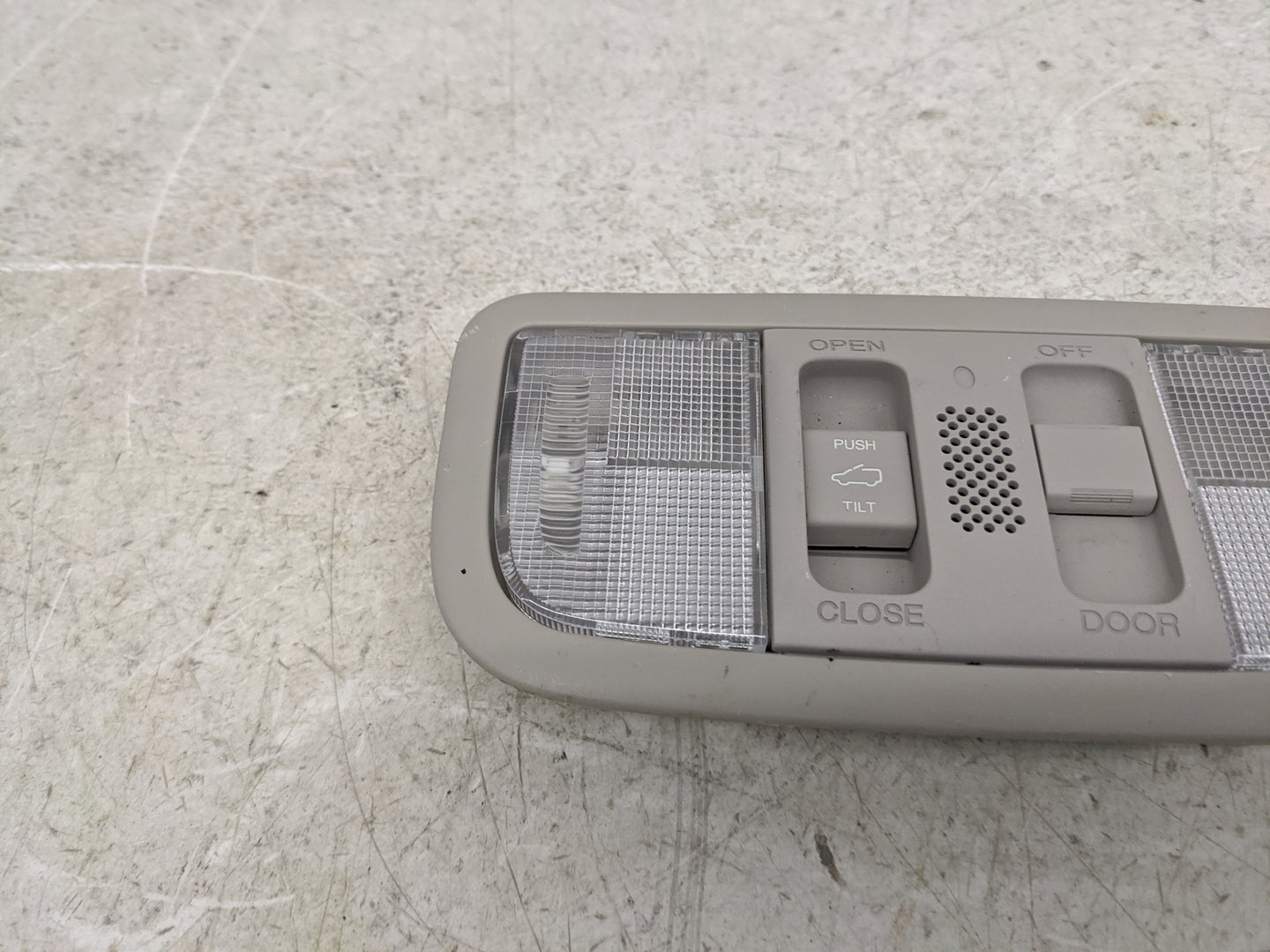 2016 Honda Hr-v Overhead Roof Console Tan - Oemusedautoparts1.com