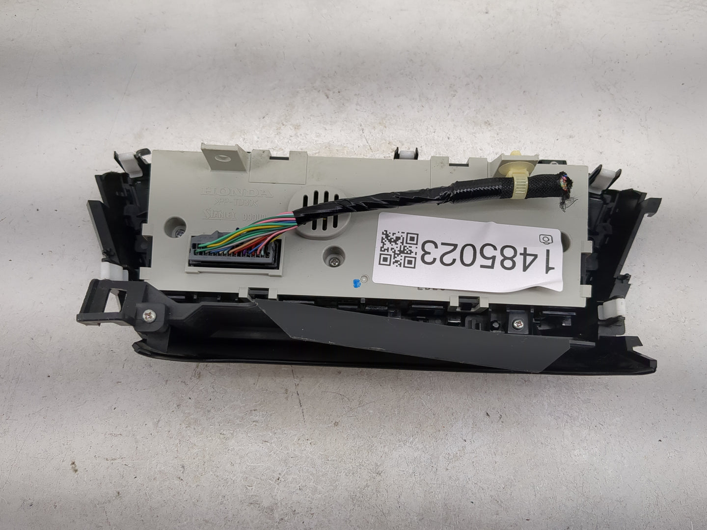 2016-2022 Honda Hr-V Climate Control Module Temperature AC/Heater Replacement P/N:PP-TD30 Fits OEM Used Auto Parts - Oemused
