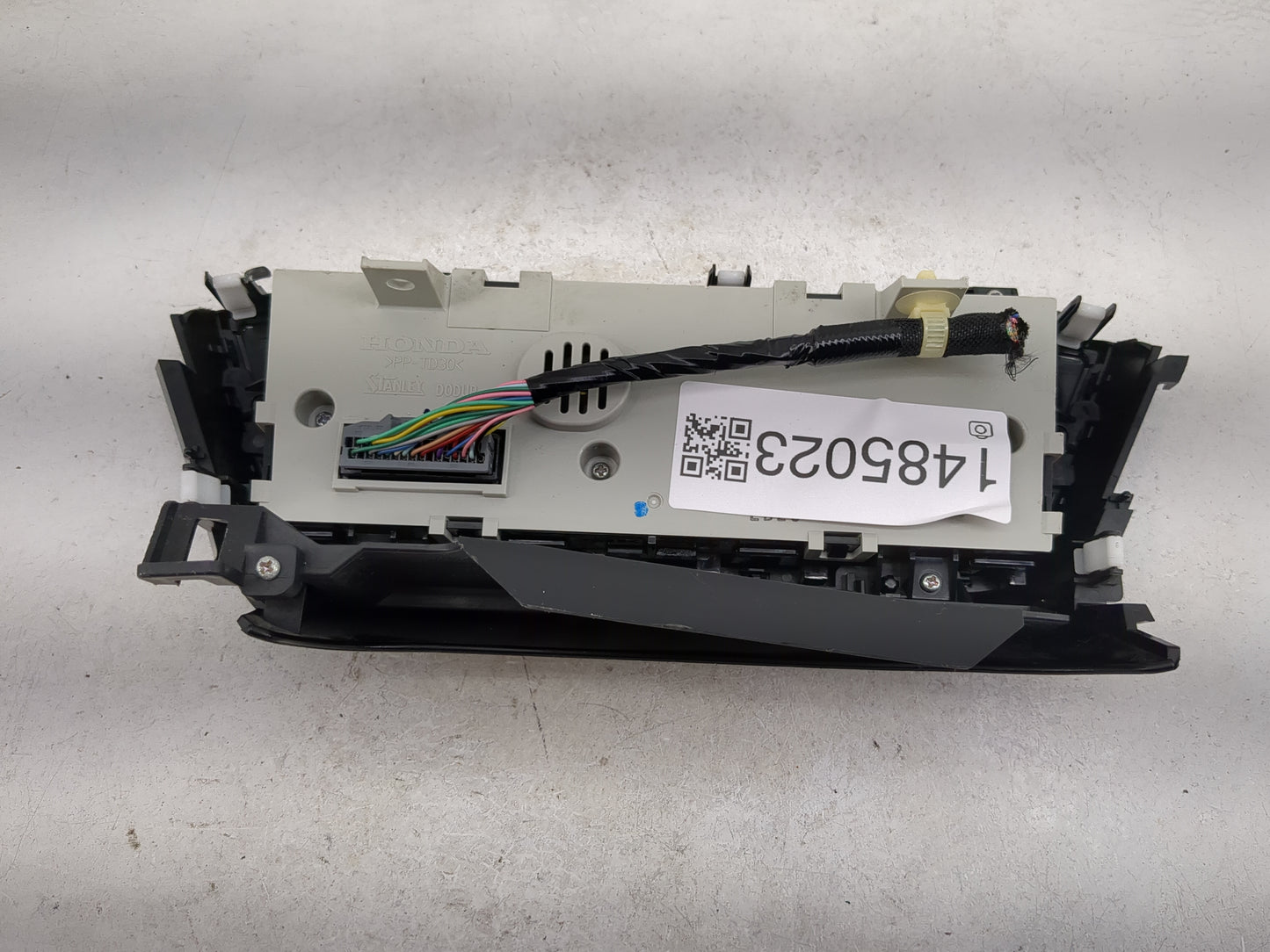 2016-2022 Honda Hr-V Climate Control Module Temperature AC/Heater Replacement P/N:PP-TD30 Fits OEM Used Auto Parts - Oemused