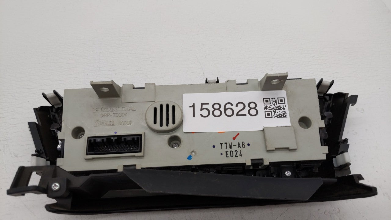 2016-2022 Honda Hr-V Climate Control Module Temperature AC/Heater Replacement P/N:T7W-A8 79600-T7W-A830-M1 Fits OEM Used Aut
