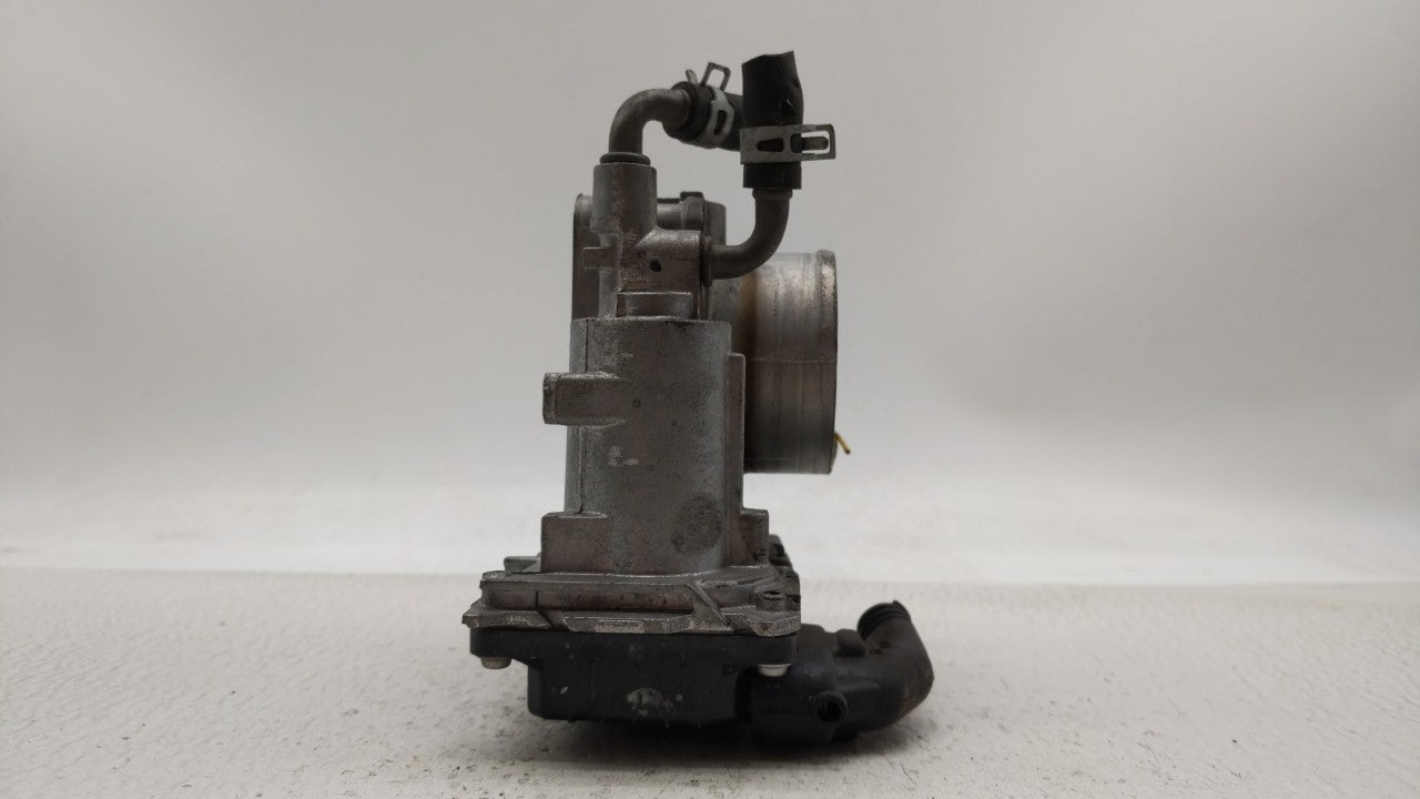 2016-2019 Honda Hr-V Throttle Body P/N:GMF3B Fits Fits 2012 2013 2014 2015 2016 2017 2018 2019 OEM Used Auto Parts - Oemused