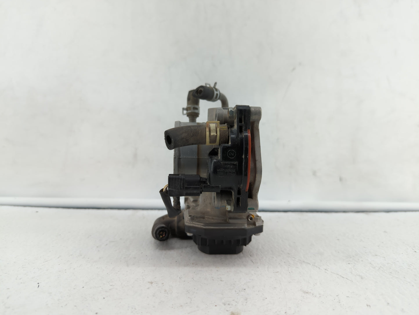 2016-2019 Honda Hr-V Throttle Body P/N:288770 GMF3B Fits Fits 2012 2013 2014 2015 2016 2017 2018 2019 OEM Used Auto Parts - 