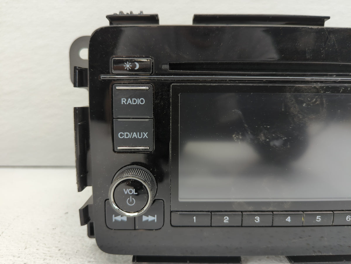 2016-2016 Honda Hr-v Am Fm Cd Player Radio Receiver 451307 - Oemusedautoparts1.com