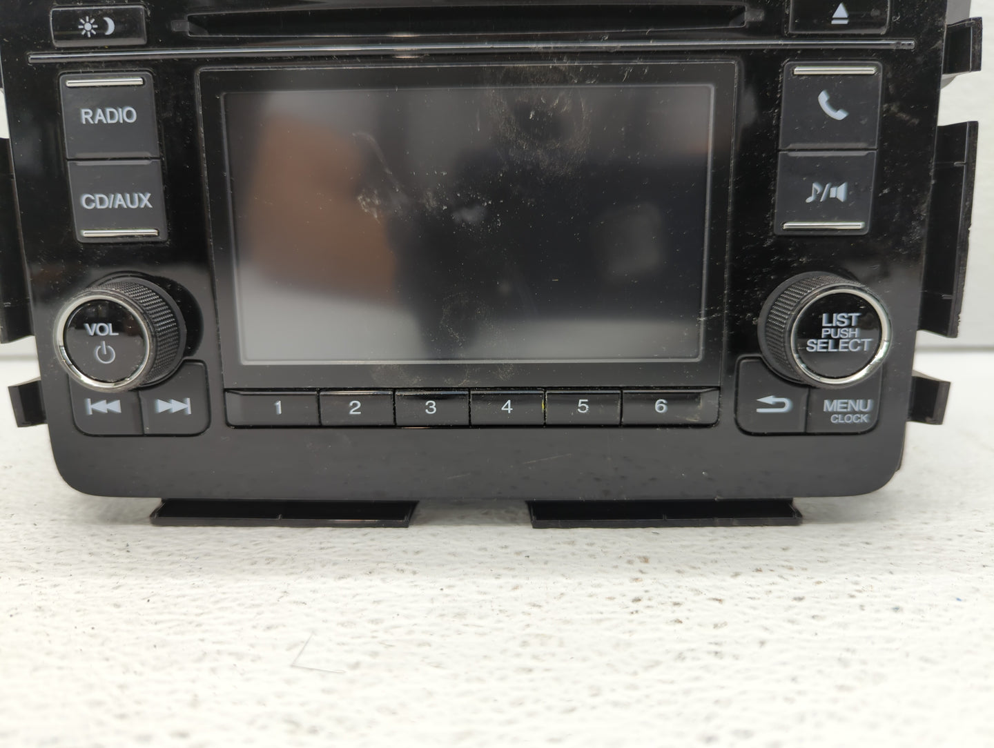 2016-2016 Honda Hr-v Am Fm Cd Player Radio Receiver - Oemusedautoparts1.com