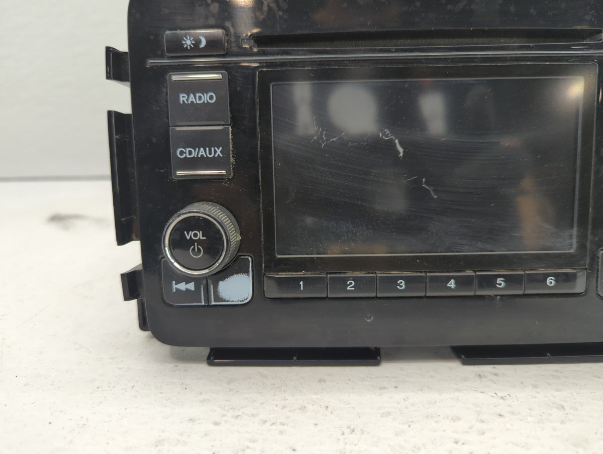 2016-2016 Honda Hr-v Am Fm Cd Player Radio Receiver 459745 - Oemusedautoparts1.com