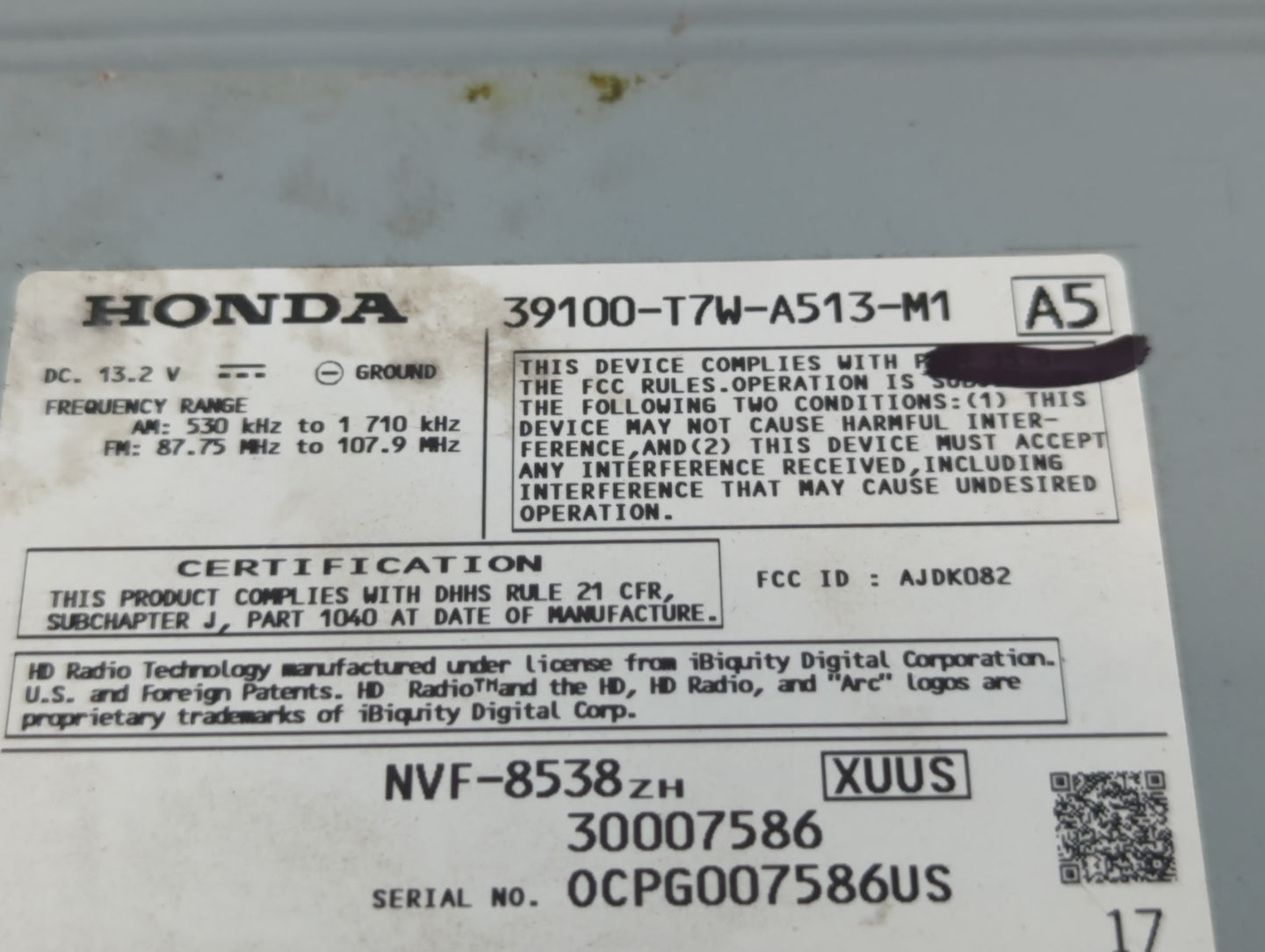 2016-2016 Honda Hr-v Am Fm Cd Player Radio Receiver - Oemusedautoparts1.com