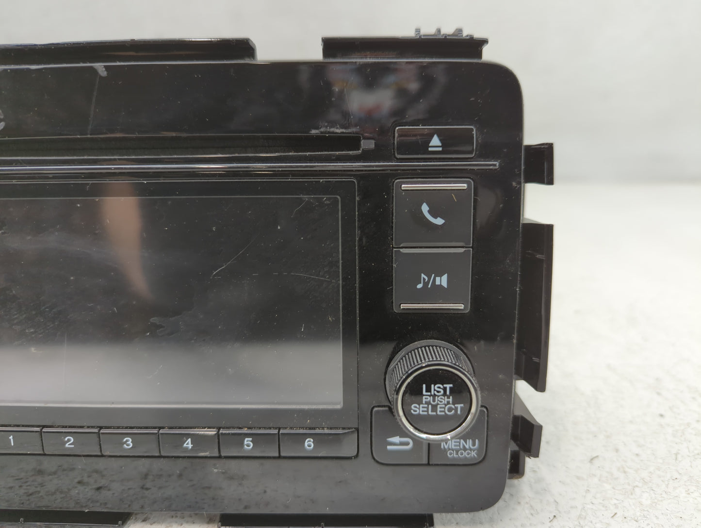 2016-2016 Honda Hr-v Am Fm Cd Player Radio Receiver - Oemusedautoparts1.com