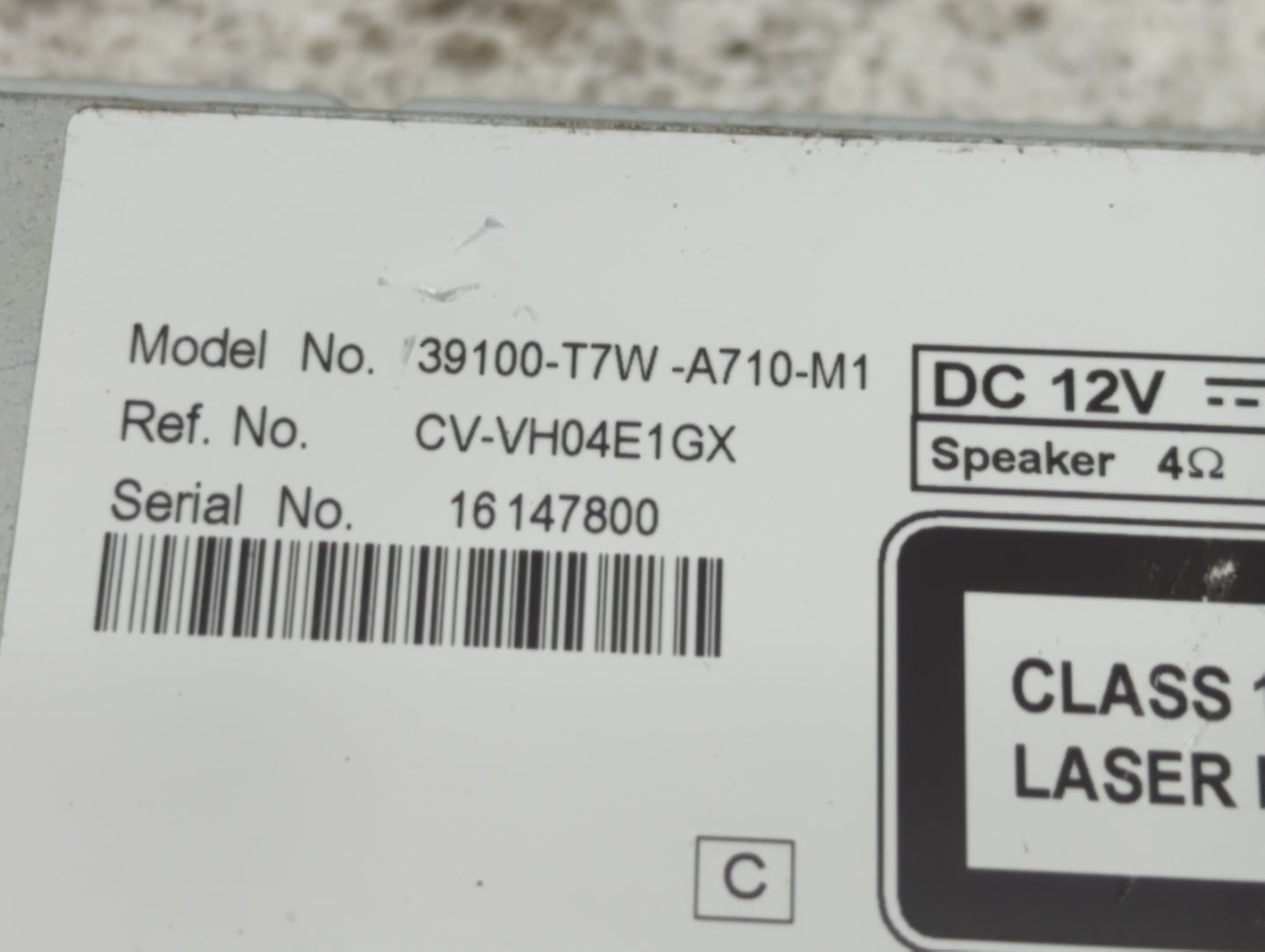 2016-2016 Honda Hr-v Am Fm Cd Player Radio Receiver - Oemusedautoparts1.com