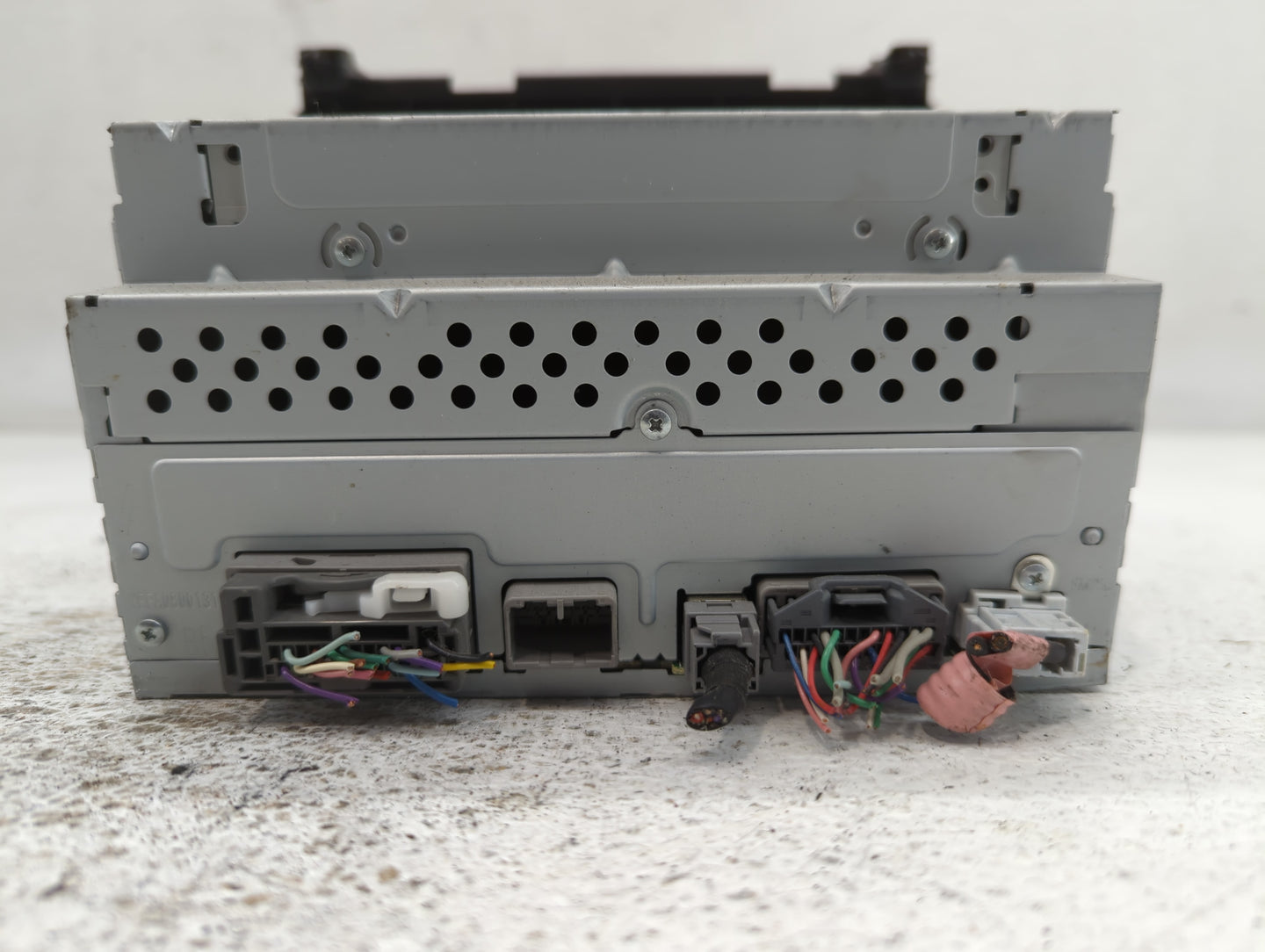 2016-2016 Honda Hr-v Am Fm Cd Player Radio Receiver - Oemusedautoparts1.com