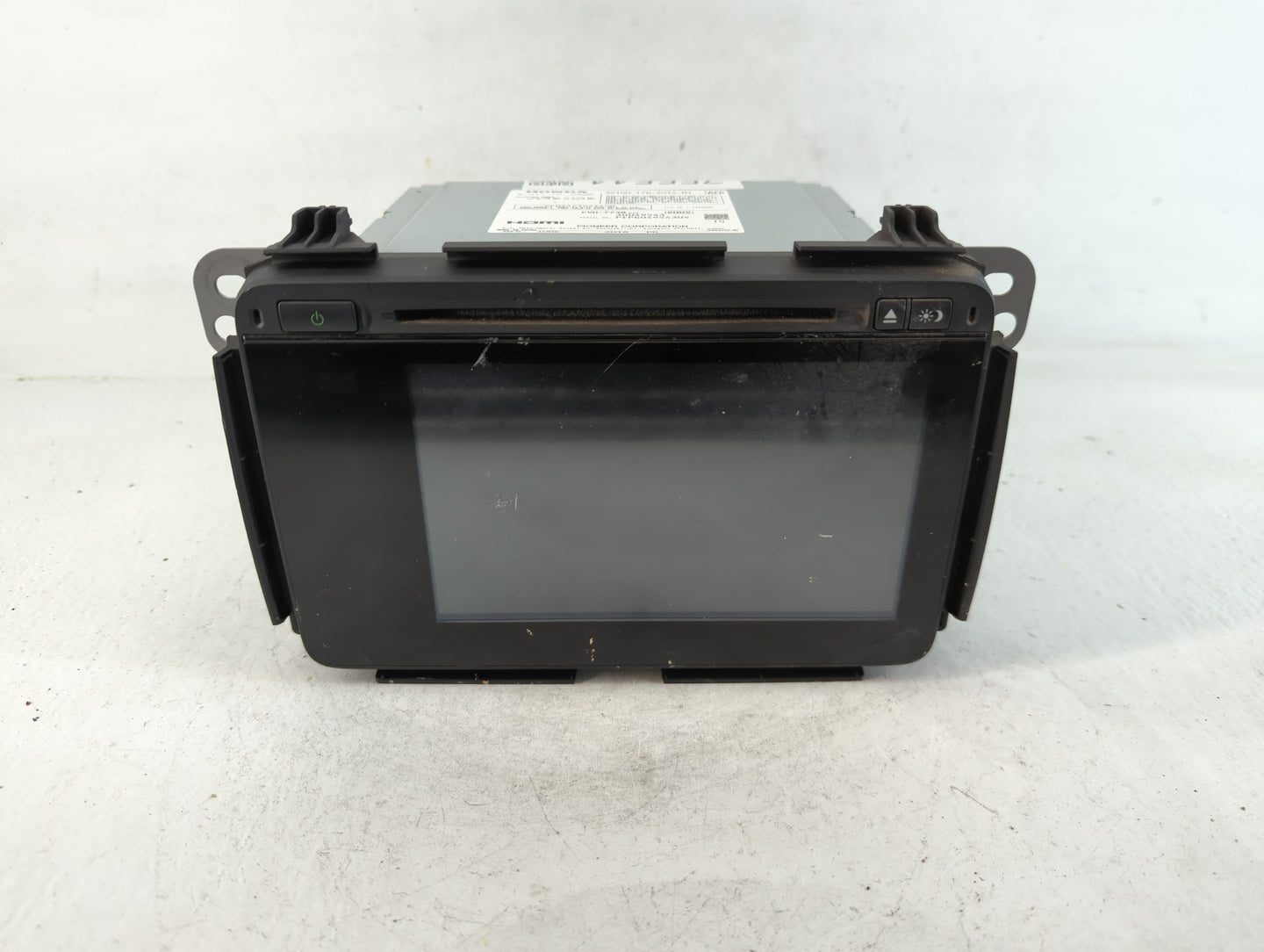 2016-2016 Honda Hr-v Am Fm Cd Player Radio Receiver - Oemusedautoparts1.com
