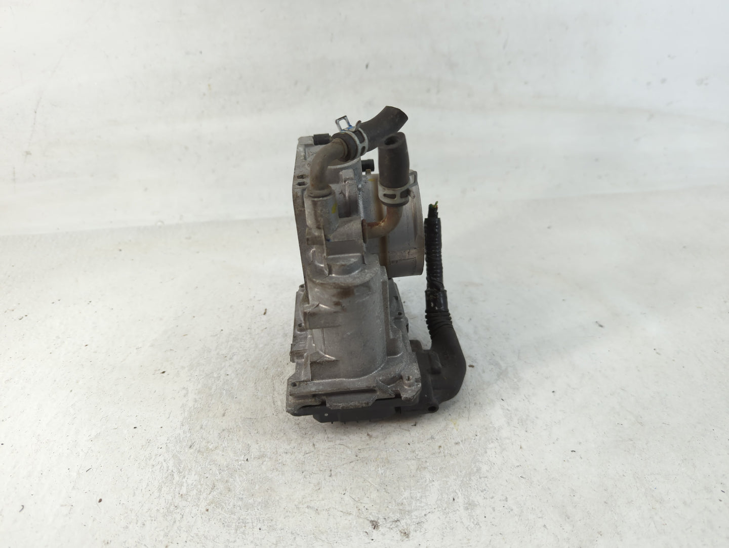 2016-2022 Honda Hr-V Throttle Body P/N:OM1 3B 123053 Fits Fits 2012 2013 2014 2015 2016 2017 2018 2019 2020 2021 2022 OEM Us