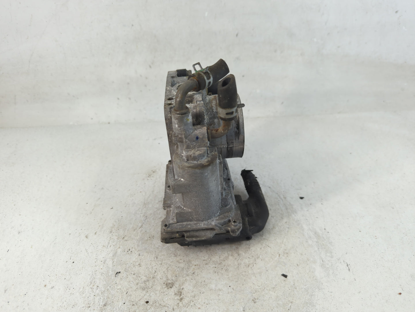 2016-2022 Honda Hr-V Throttle Body P/N:GMF3B Fits Fits 2012 2013 2014 2015 2016 2017 2018 2019 2020 2021 2022 OEM Used Auto 