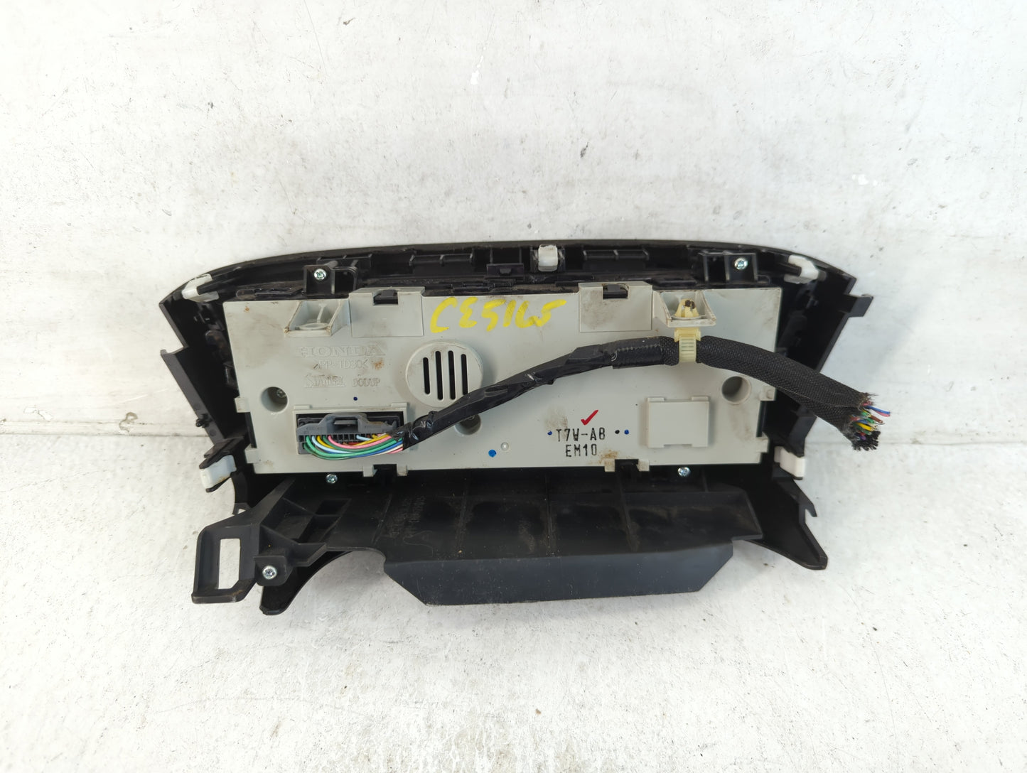 2016 Honda Hr-V Climate Control Module Temperature AC/Heater Replacement P/N:17W-AB-EM10 170722AD0098 Fits OEM Used Auto Par