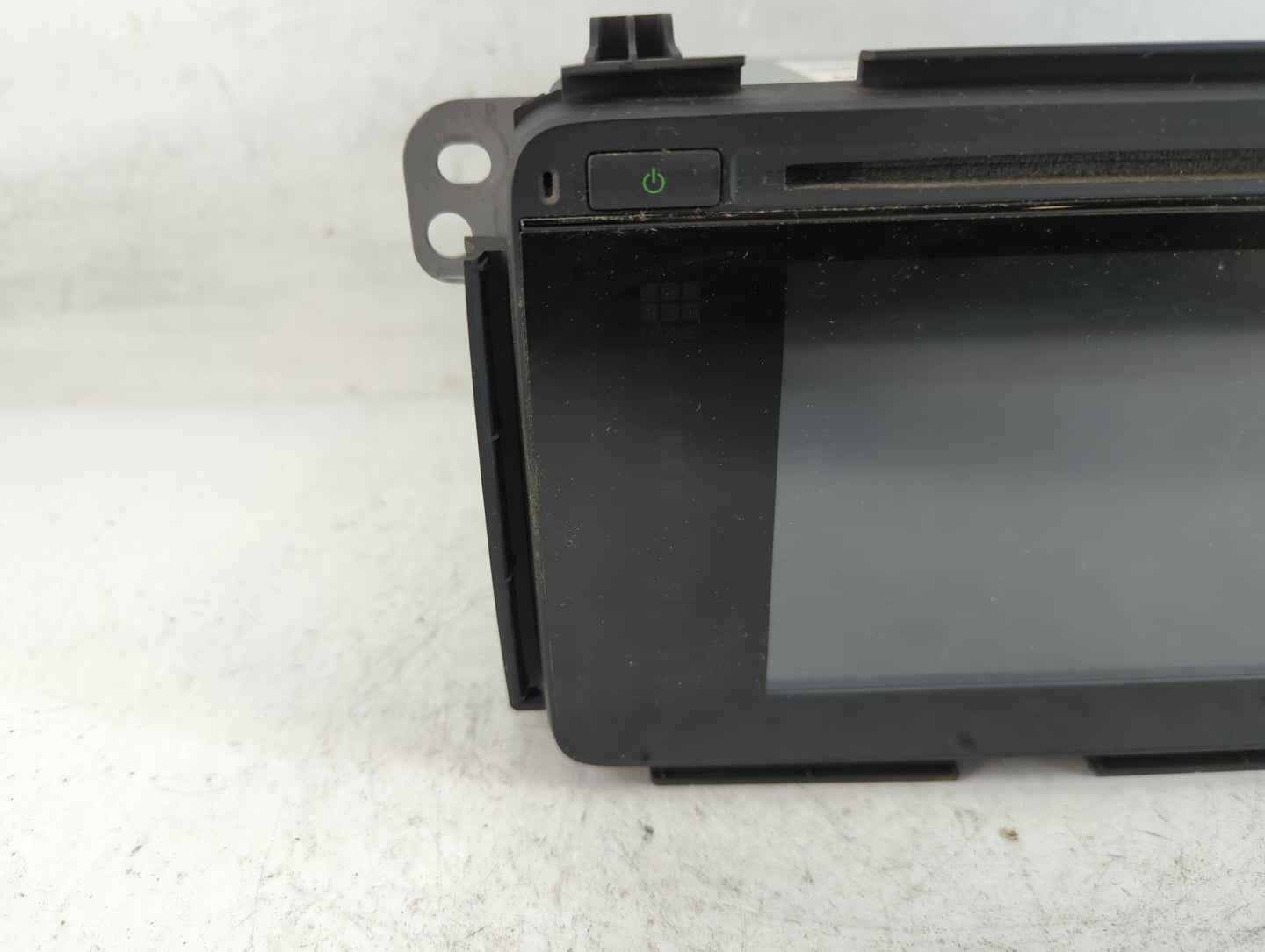 2016 Honda Hr-V Radio AM FM Cd Player Receiver Replacement P/N:39100-T7W-A513-M1 Fits OEM Used Auto Parts - Oemusedautoparts