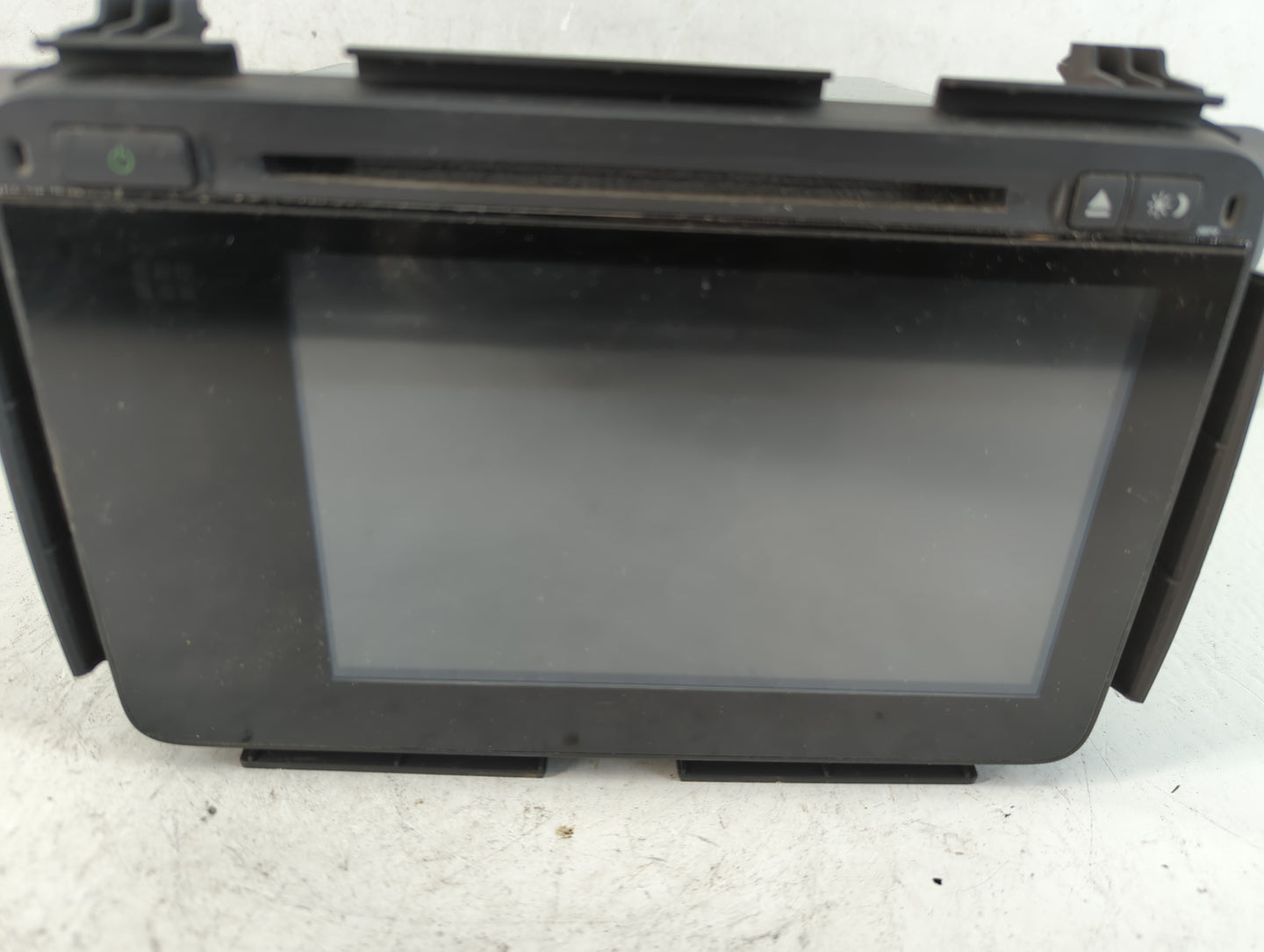 2016 Honda Hr-V Radio AM FM Cd Player Receiver Replacement P/N:39100-T7W-A513-M1 Fits OEM Used Auto Parts - Oemusedautoparts
