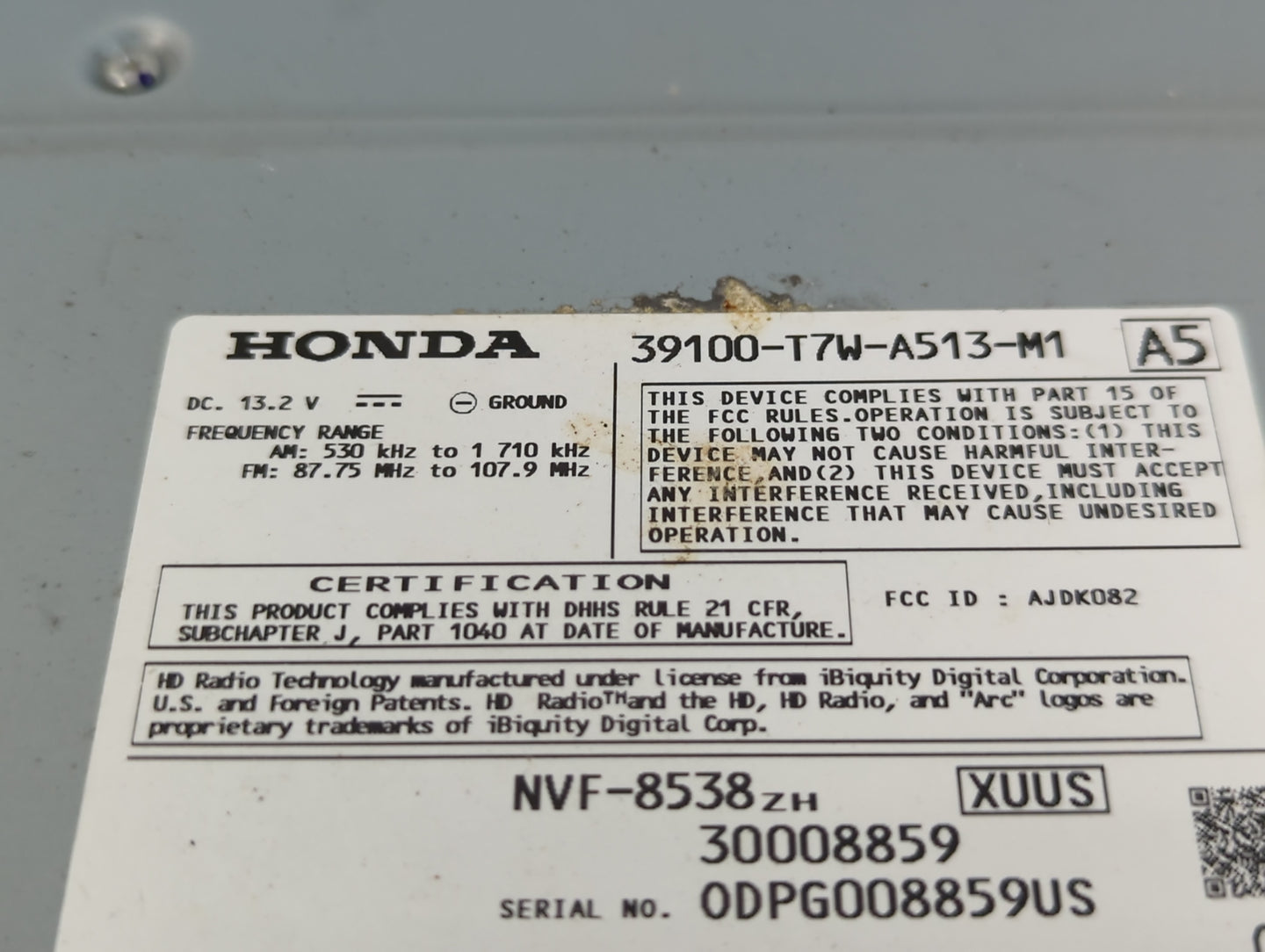 2016 Honda Hr-V Radio AM FM Cd Player Receiver Replacement P/N:39100-T7W-A513-M1 Fits OEM Used Auto Parts - Oemusedautoparts